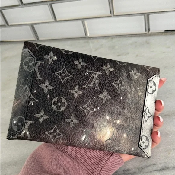 Louis Vuitton rare galaxy medium pochette kirigami clutch wallet - Picture 3 of 9